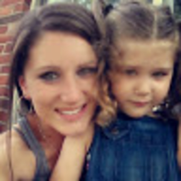 Meet your Posher, Suzi - Picture 1 of 1